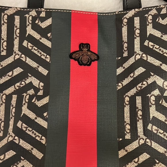 Authentic Gucci Bee Webb Tote. Rarely used, have tags and dust bag. - Picture 2 of 8